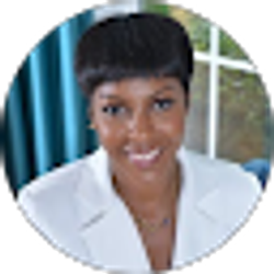 Profile photo of Robyn Wallace