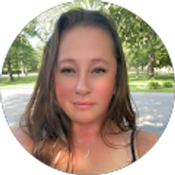 Profile photo of Amanda Abel