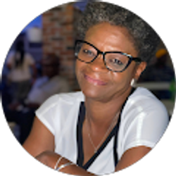 Profile photo of Sabrina Holsey