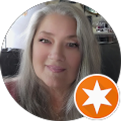 Profile photo of Carolyn Pomikal