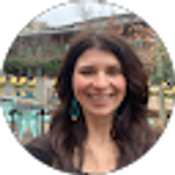 Profile photo of Colleen Shackelford