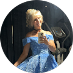 Profile photo of Carolyn Harper