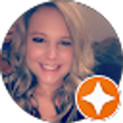 Profile photo of Nikki Mickelson