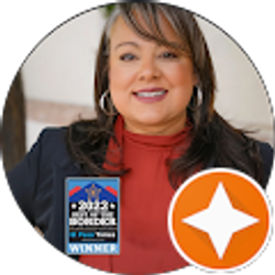 Profile photo of Ana Flores