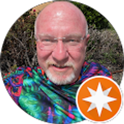 Profile photo of Steve Jwanouskos