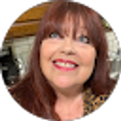 Profile photo of Rhonda Scott
