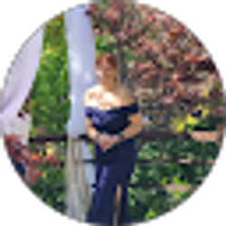 Profile photo of Holly Piatyszek