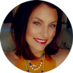 Profile photo of Holly Dalton