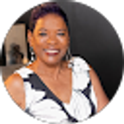Profile photo of Kelly Hill-Ross