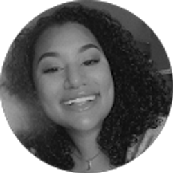 Profile photo of Naomi Grenert