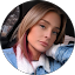 Profile photo of Laura Tucker