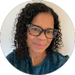 Profile photo of Robyn Herron