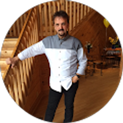 Profile photo of Tom Sanders