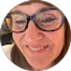 Profile photo of Lorraine Dobies