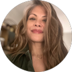 Profile photo of Beth Navarro