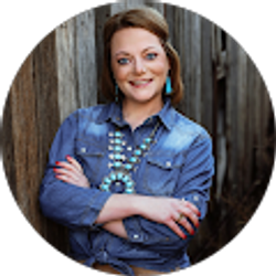 Profile photo of Kayla Hinrichs