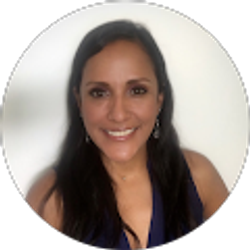 Profile photo of Ana Ayllon