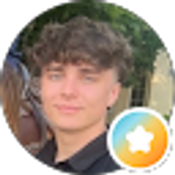 Profile photo of Lewis Starrett