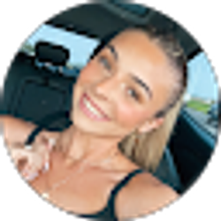 Profile photo of Caitlyn Compton