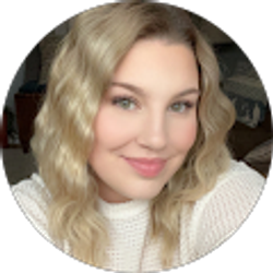 Profile photo of Courtney Smith