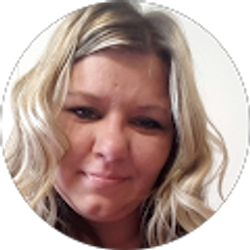 Profile photo of Stephanie Anderson