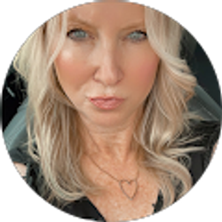 Profile photo of Jen Stook