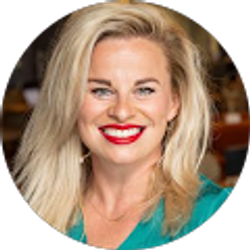 Profile photo of Sarah Celenza