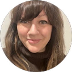Profile photo of Hanna Andrews
