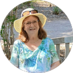 Profile photo of Carolyn Alzugaray