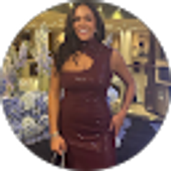 Profile photo of Samantha Jones