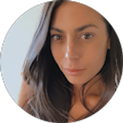 Profile photo of Kellie Ward