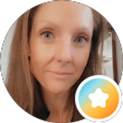 Profile photo of Tina Lea