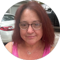 Profile photo of Kim Cernas