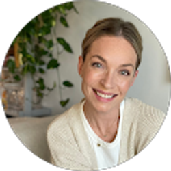 Profile photo of Katy Robinson