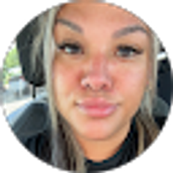 Profile photo of Ashley Alejo