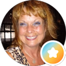 Profile photo of Renee Claypool