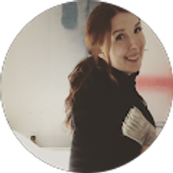 Profile photo of Colleen Drew