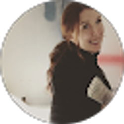 Profile photo of Colleen Drew