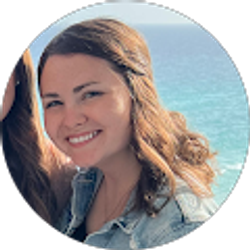 Profile photo of Alexandra Grabert