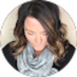 Profile photo of Jen Hale