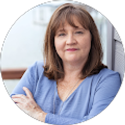 Profile photo of Tracy Gregory