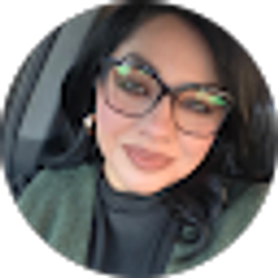 Profile photo of Daisy Apolinar