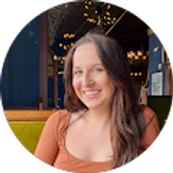 Profile photo of Jenna Eisterhold