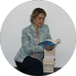 Profile photo of Lucia Sanchez