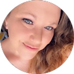 Profile photo of Caelyn VerCande