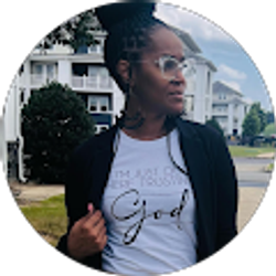 Profile photo of Stephanie Chess