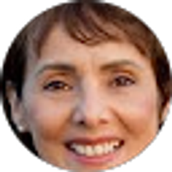 Profile photo of Elle Dewyngaert