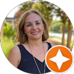 Profile photo of Jennifer Luker