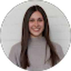 Profile photo of hollie bouakadakis