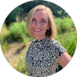 Profile photo of Lindsey Dieringer